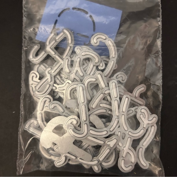 We R Memory Keepers cutting dies - 26 alphabet dies - Picture 2 of 4